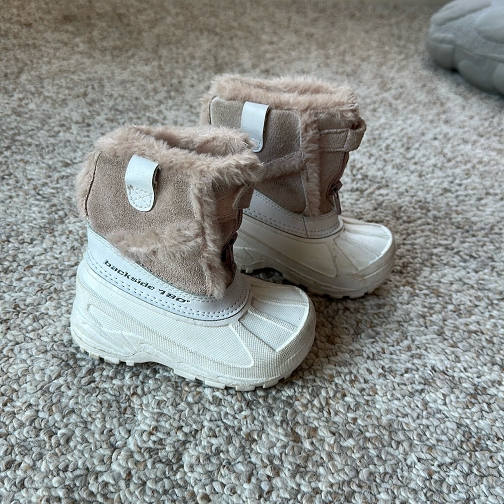 Toddler snow boots